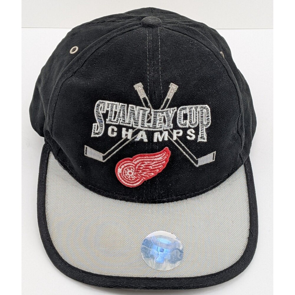 Starter Detroit Red Wings Stanley Cup Champs Adjustable Hat NHL